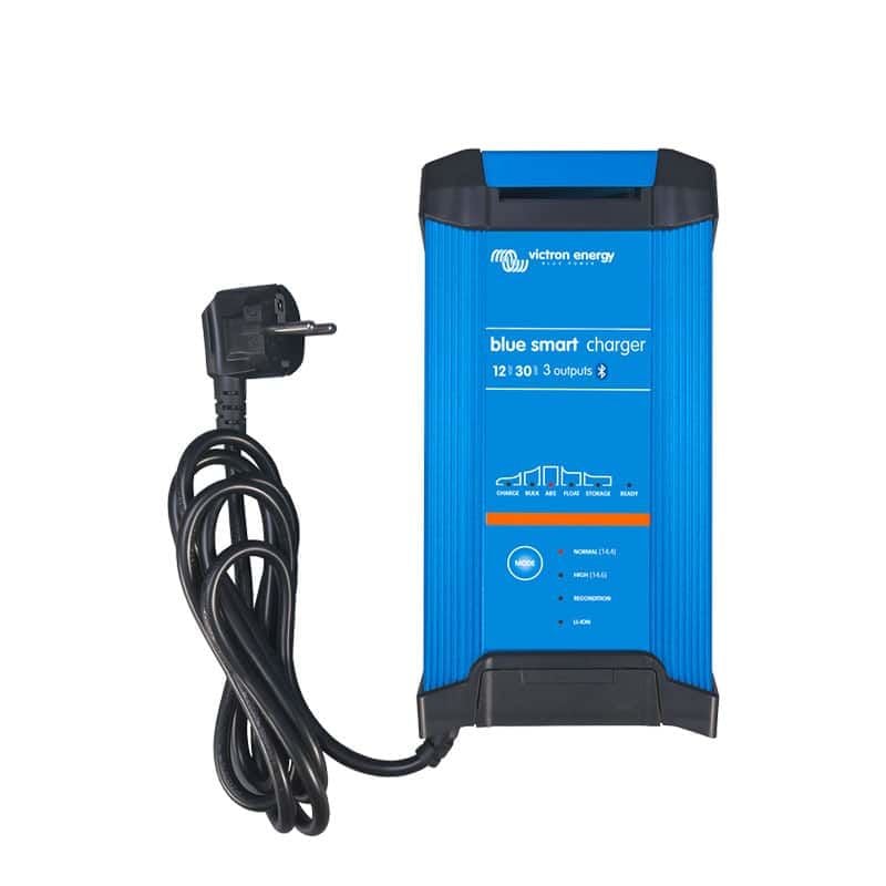 Victron Energy – Blue Smart IP22 Charger 12/30(3) 230V CEE 7/7