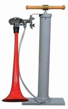 Pompalı Sis Düdüğü